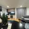 Luxury 2 Bed Near ARA, Stadium and CBD With Parking - Christchurch