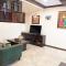 Family Only Budget Villa on Top of Bandung - De Reiz Dago35 Syariah 3BR - 万隆