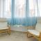 Large Veranda 2BR Walk to Beach