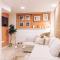 Stylish Apartments at Ruin Pub District