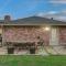 Rustic Modern Escape - 4BD-2BA with Pool & Patio - هيوستن