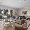Eagle Beach - Larimar Delights 3BR condo - LV201