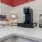 Rear deck w/ Soaking tub + Wi-Fi & Parking
