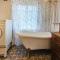 3 Bedroom Lovely Home In Mosvik