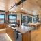 Lakefront Mtn Modern - on Payette Lake, amazing views, private beach, dock, game room - Мак-Колл