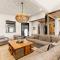 Lakefront Mtn Modern - on Payette Lake, amazing views, private beach, dock, game room - Мак-Колл