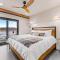 Lakefront Mtn Modern - on Payette Lake, amazing views, private beach, dock, game room - McCall