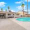 Luxury 4BR Vegas Retreat with Pool 10 Mins to Strip - لاس فيغاس