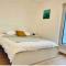 Spacious two bedrooms with terrace&parking - Luksemburg