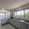 Dreamtime Beach Retreat Top Floor 2 BR Unit - Forster