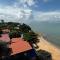 Comfy King Room with Private Beach and Ocean View - 纳仲天