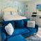 Cozy Studio 10 minutes from Siesta Key -perfect for couples