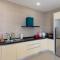 Chic 3BR D'Pristine Home 5 Mins to Legoland - Iskandar Puteri