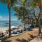 Grande Villa sur plage privée avec services inclus - Roches Noires