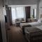 CITY HOTEL & LOUNGE