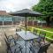Cosy 3-Bed Home, Free Parking & WiFi - 博尔顿