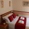 Middlegate Hotel