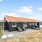 3 Bedroom Beach Front Home In Grenaa - Grena