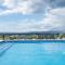 Initial-Matisse- Quebec-parking and pool