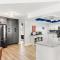 Seabreeze Oasis Lakefront Home has 2 ensuites and heated pool - كيب كورال