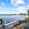 Seabreeze Oasis Lakefront Home has 2 ensuites and heated pool - كيب كورال