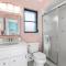 Seabreeze Oasis Lakefront Home has 2 ensuites and heated pool - كيب كورال