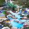 Seabreeze Oasis Lakefront Home has 2 ensuites and heated pool - كيب كورال