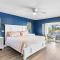 Seabreeze Oasis Lakefront Home has 2 ensuites and heated pool - كيب كورال