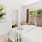 Green Cottage Trinity Beach I Pet friendly I BBQ
