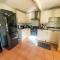Well Furnished Holiday Cottage In The Heart Of Docking, Norfolk Ref 99009Ht - Docking