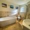 Well Furnished Holiday Cottage In The Heart Of Docking, Norfolk Ref 99009Ht - Docking