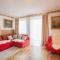 Golden GaPa Central Family Apartment 8
