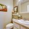 1 Mi to Diamond Peak Ski Resort Condo with Pool - Incline Village