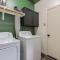 Urban Oasis North ATX , 5BR 2BA,Heated Pool - Pflugerville