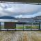 The Arctic Edge - Modern Seaside Apartment with Host in Central Tromsø - ترومسو