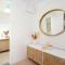 Elegant & Modern Home - Retreat In Gloucester Tranquil Rural Escape With Pool & Views