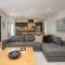 Aura Family Home by the Bay