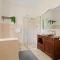 The Manse at Jamberoo Heritage Retreat on 1.5 Acres