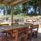 The Manse at Jamberoo Heritage Retreat on 1.5 Acres