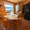 Yellowstone Treasure Guesthouses on the River