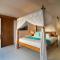Super Value 3 Bed, Central Seminyak, Walk To Beach - Seminyak