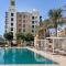 Luxurious 2BR with Maid's Room Apartment in Lamtara 3, Madinat Jumeirah Living - Allsopp & Allsopp - 迪拜