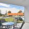 Comfort Two Bedroom Apartment in Heart Southport