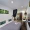 S11 Lime studio apartment