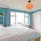 Princes Esplanade-Luxury Beachfront House with Balcony a stone throw from Gurnard Beach - Gurnard