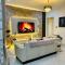Home2Suite by Veronica Buziga, Munyonyo- Luxury with Netflix, Wi-Fi, & Free Parking - Kampala