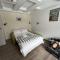 The LODGE, separate apartment in a vila, with floor heating, groundfloor - Sinaia