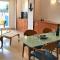 Apartamento en Complejo Residencial AV-24