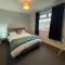Perfect for NHS Staff & Contractors - Fast WiFi - 1 Bedroom in 4 Bedroom House CD2