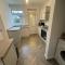 Perfect for NHS Staff & Contractors - Fast WiFi - 1 Bedroom in 4 Bedroom House CD4 - Scartho